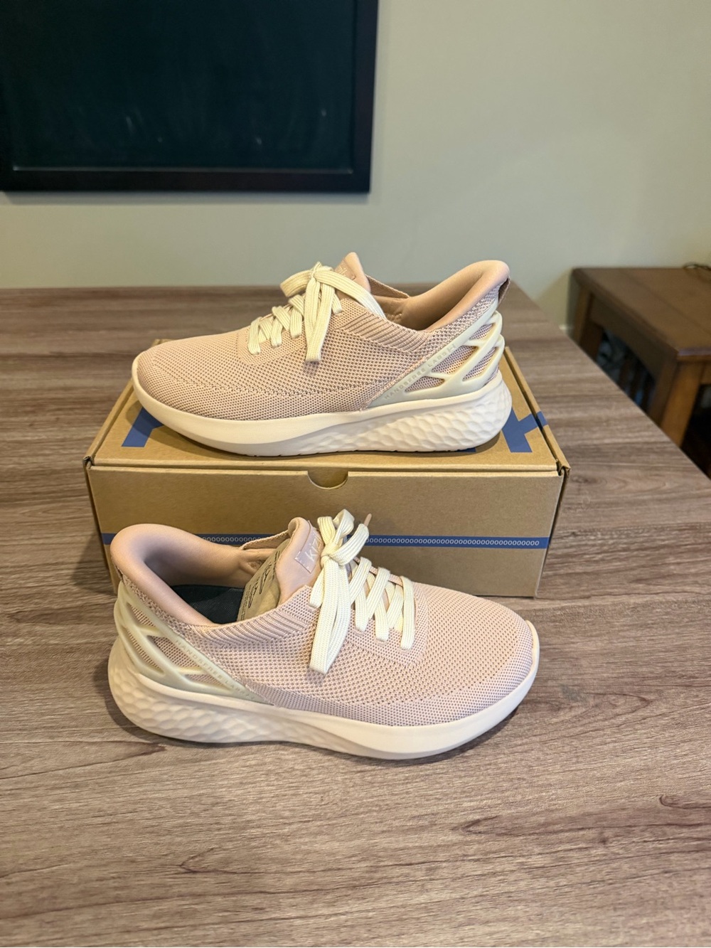 Kizik athens fawn pink womens 5.5 BL